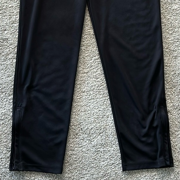 Boys Under Armour Black Warm Up Pants - Picture 3 of 8